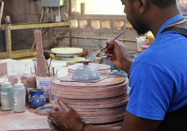 Painting pottery